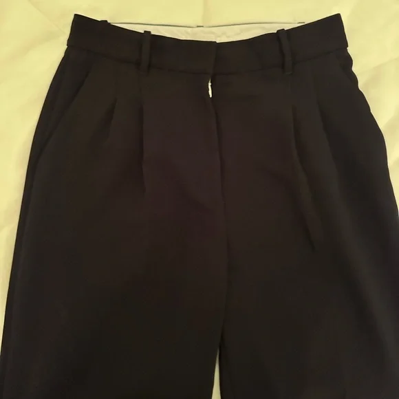 Aritzia Black Wilfred Effortless Pants - Picture 3 of 6
